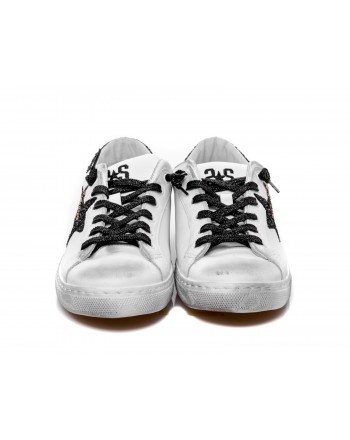 2 STAR - Glitter Leather Sneakers - White/Black