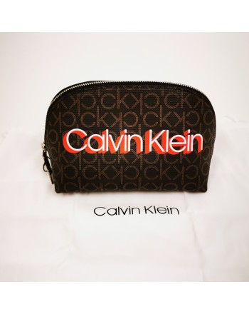CALVIN KLEIN - Beauty-case Monogram in pelle - Brown