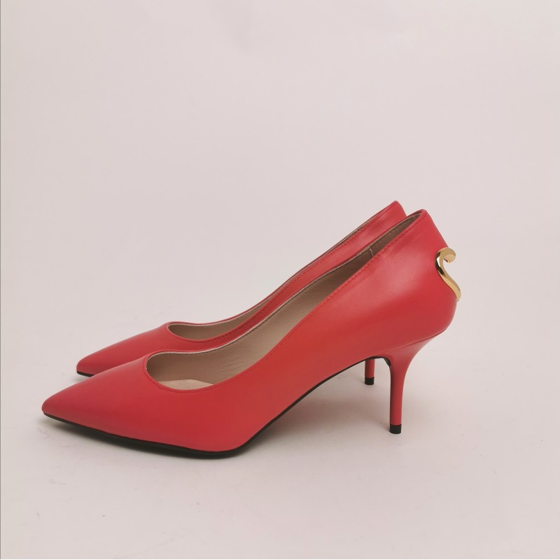 salty Prophet let down LOVE MOSCHINO Pumps with heart Red [Woman] Elsa Boutique