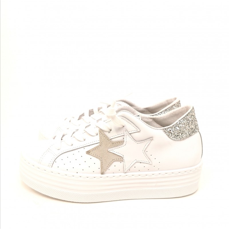 2 STAR Platform Sneakers White/Silver 