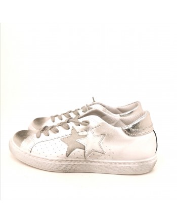 2 STAR - Sneakers in pelle effetto used - Bianco/Nero