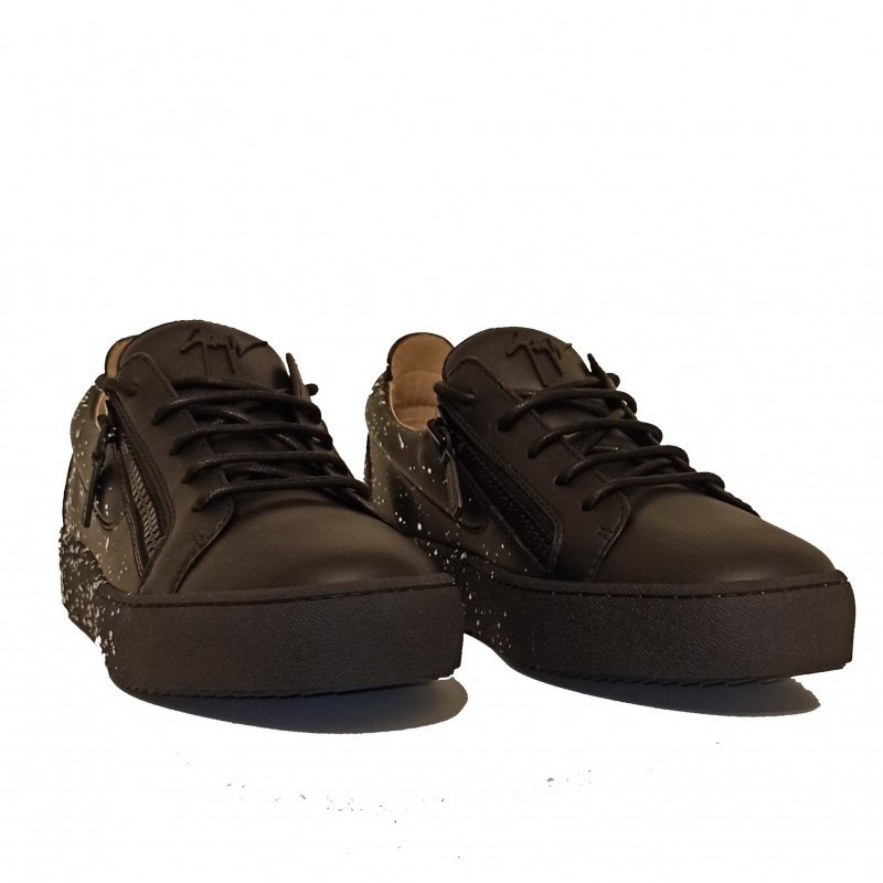GIUSEPPE ZANOTTI - Leather sneaker - Black