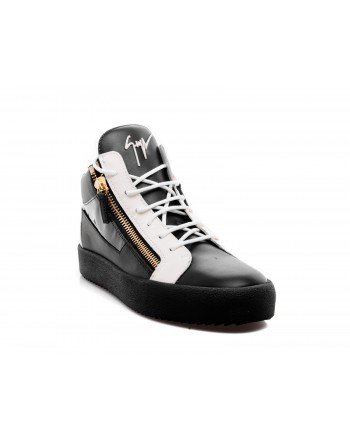 GIUSEPPE ZANOTTI - Sneakers alte effetto glossy con lacci bianchi - Nero
