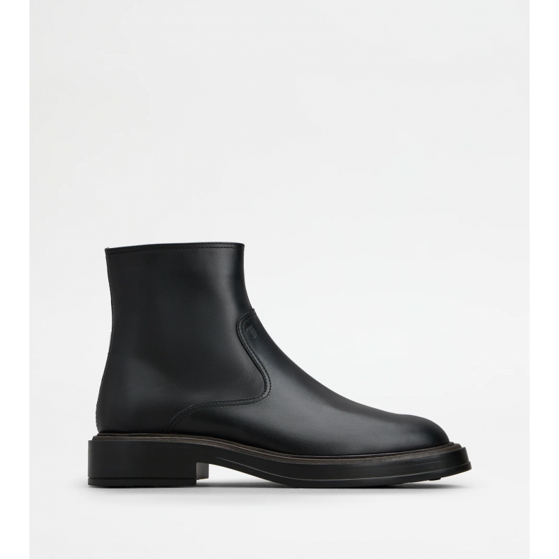 TOD'S - Leather zipper boots - Black