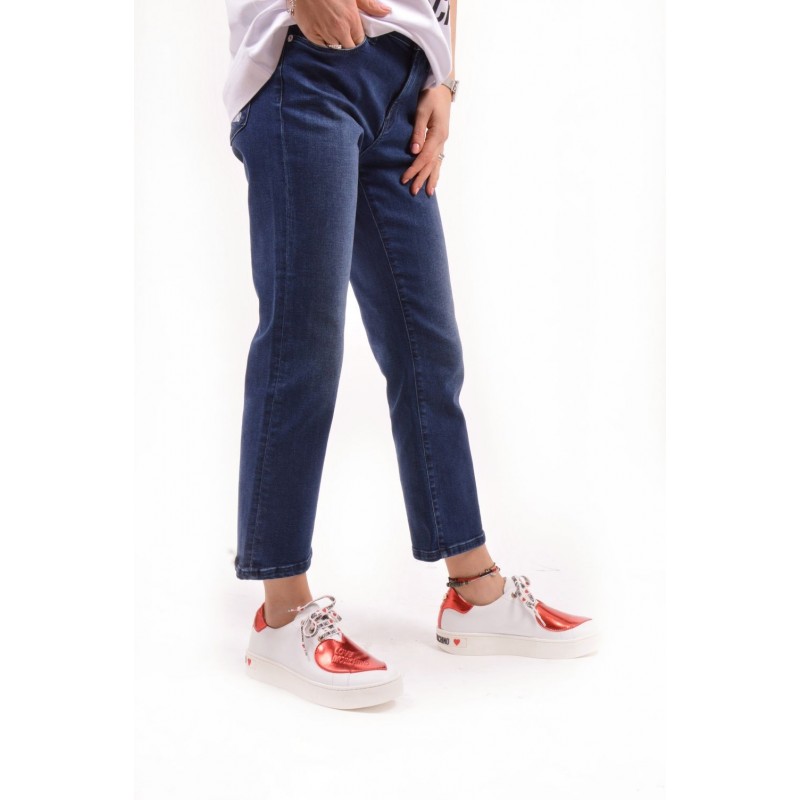 LOVE MOSCHINO - Pantalone jeans con patch - Denim