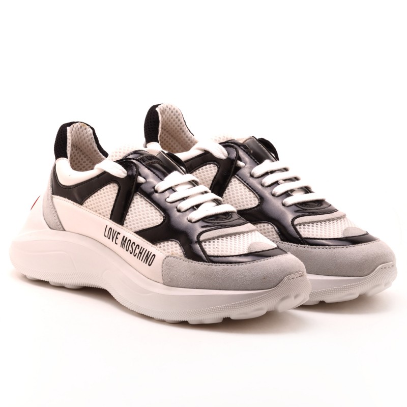 LOVE MOSCHINO - LOVE eco-leather sneakers - White/Black