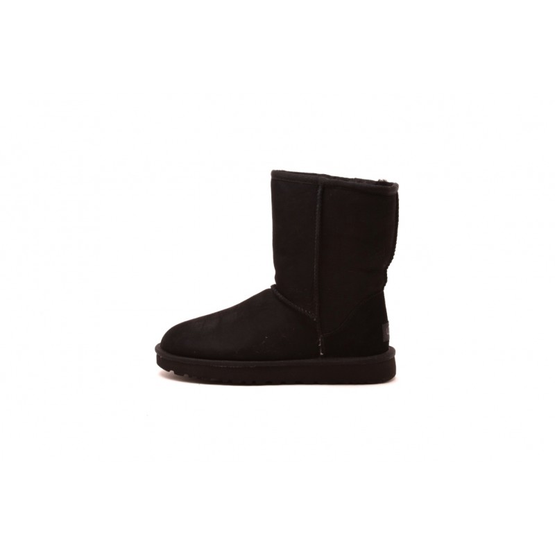 UGG - Classic short leather boot -Black