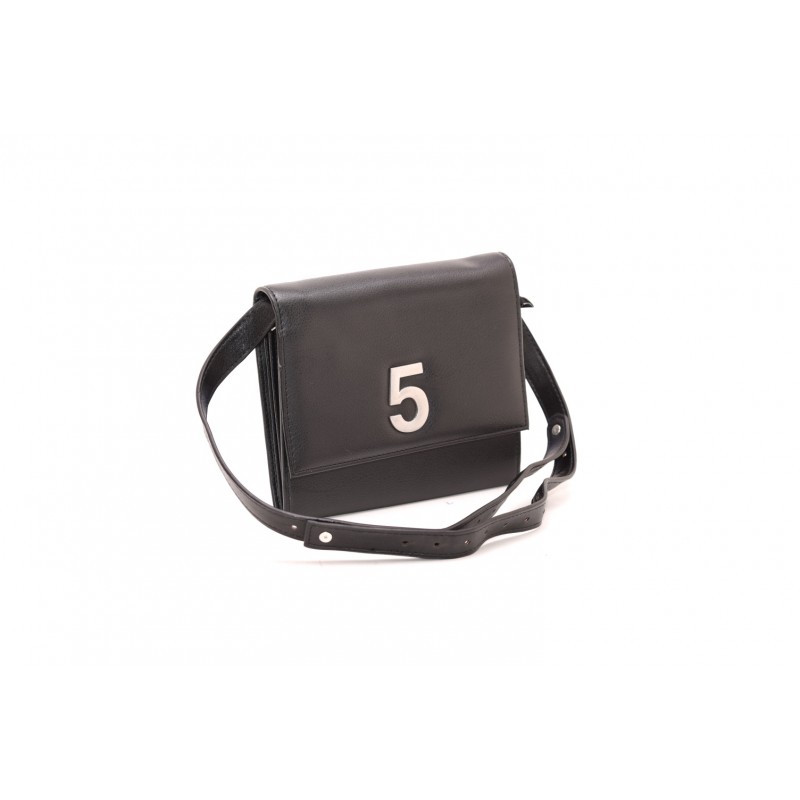 5 PREVIEW - Belt Bag - Black